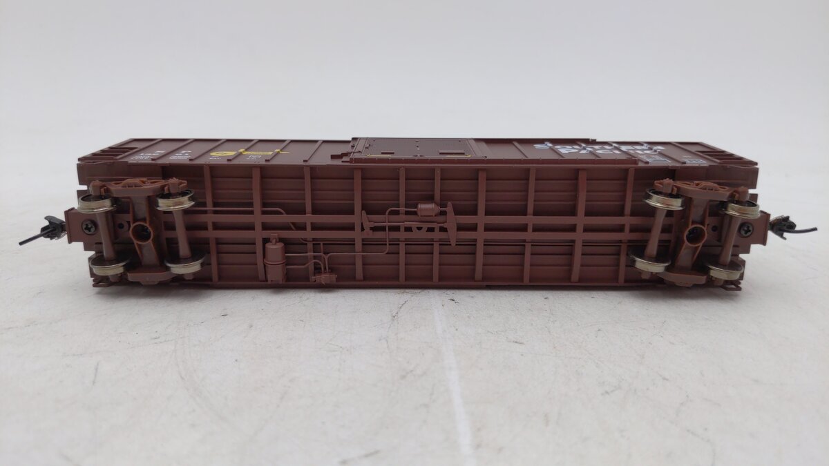 Walthers 910-2120 HO Southern Pacific 50' Exterior Post Boxcar #13261