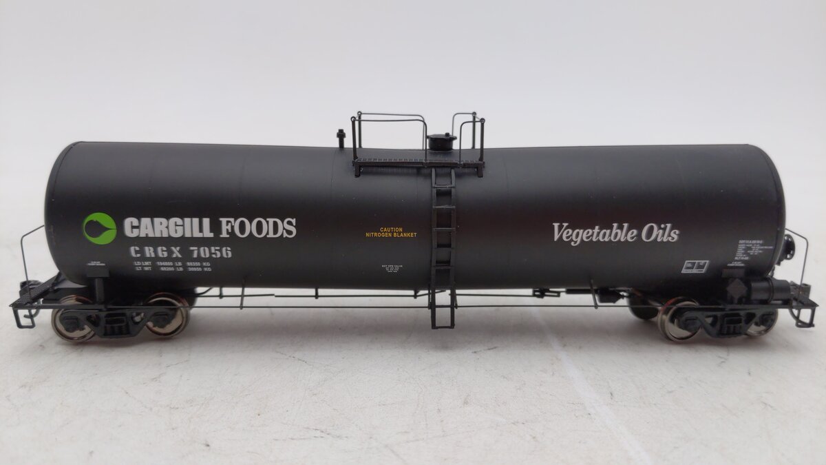 Walthers 920-100209 HO Scale Cargill 54' 23K Gallon Funnel-Flow Tank Car #7056