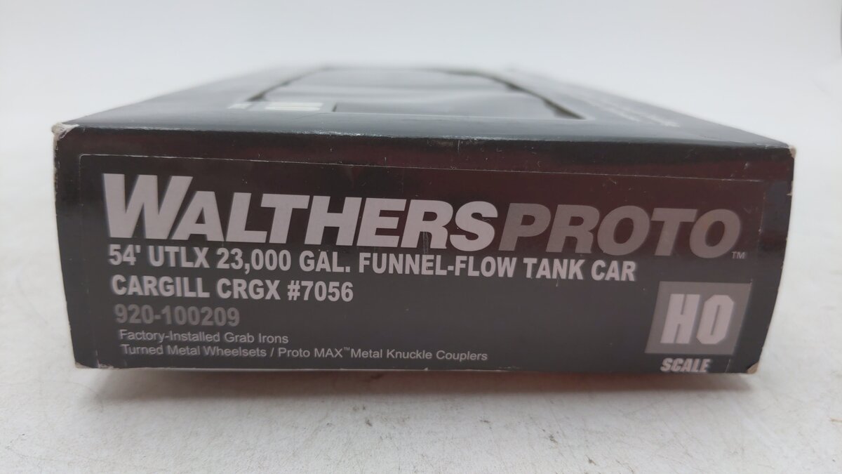 Walthers 920-100209 HO Scale Cargill 54' 23K Gallon Funnel-Flow Tank Car #7056
