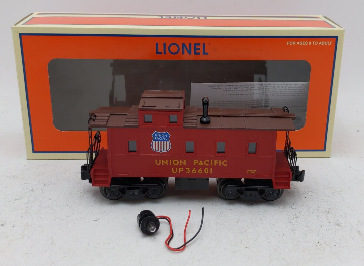 Lionel 6-36601 Union Pacific Illuminated Caboose