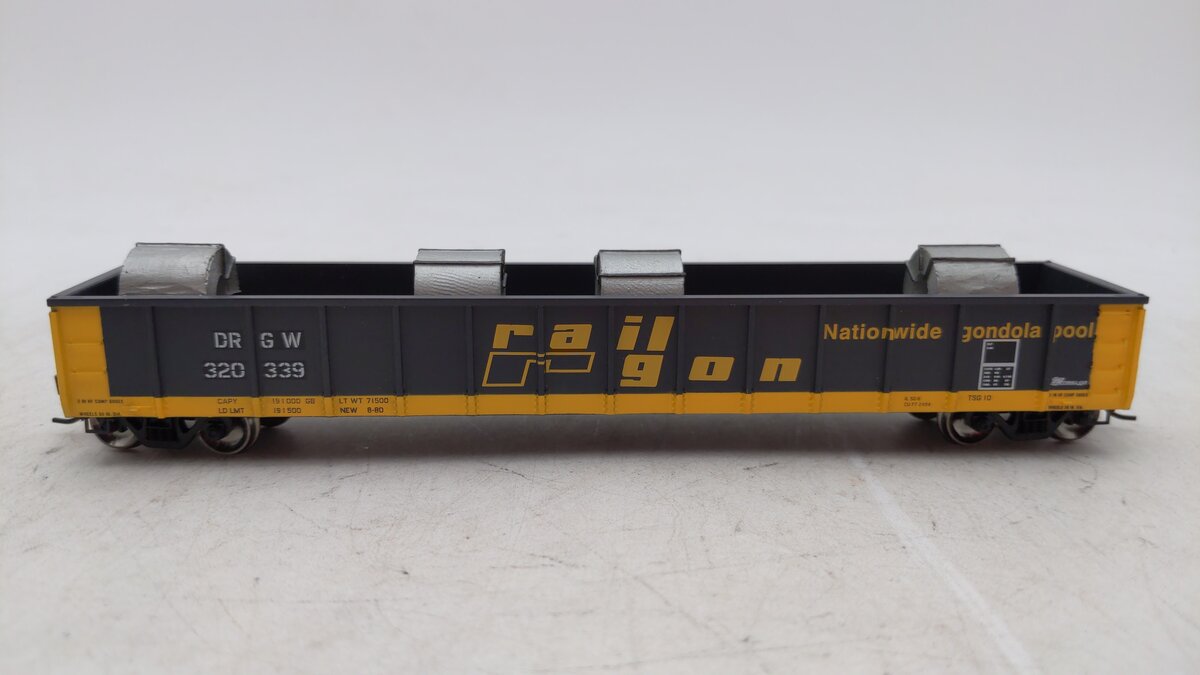 Athearn 92829 HO Scale Rio Grande 52' Mill Gondola w/Load #320339
