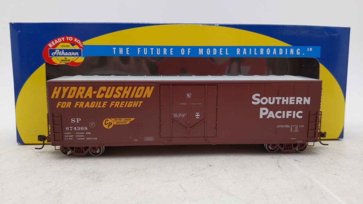 Athearn 88959 HO Southern Pacific 50' PC&F Plug Doorr Boxcar #674368