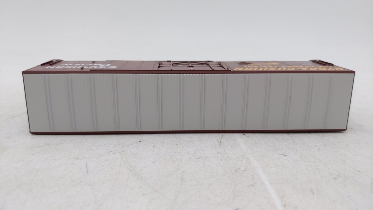 Athearn 88959 HO Southern Pacific 50' PC&F Plug Doorr Boxcar #674368