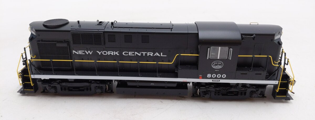 Rapido Trains 031572 HO NYC RS-11 Diesel Locomotive with DCC/Sound #8000
