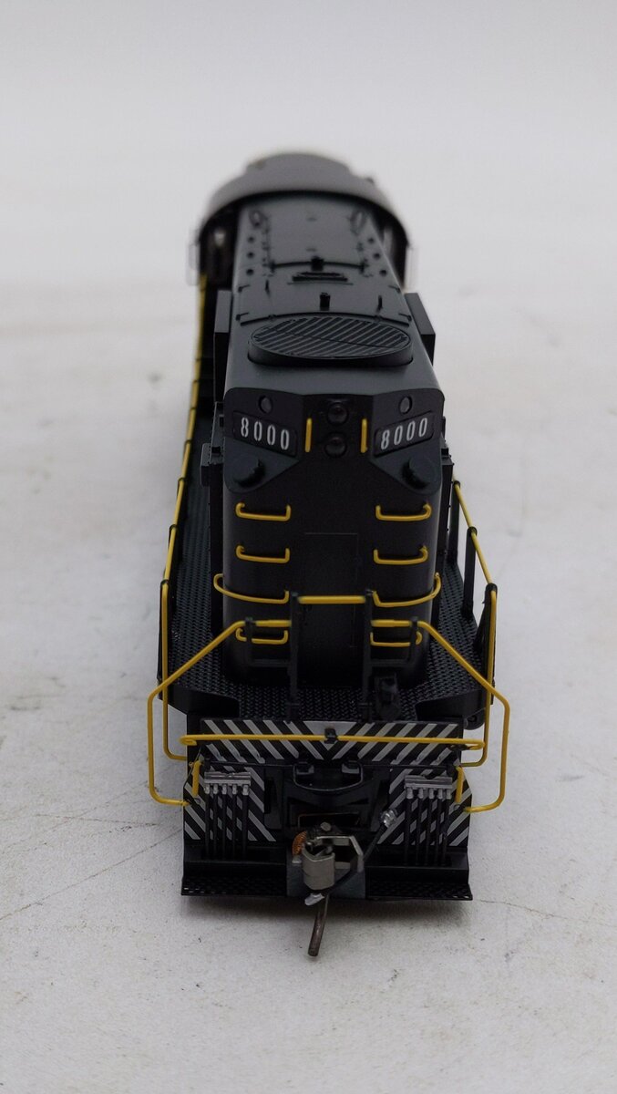 Rapido Trains 031572 HO NYC RS-11 Diesel Locomotive with DCC/Sound #8000