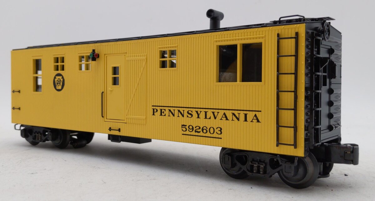 K-Line K767-1891 O Gauge Pennsylvania MOW Bunk Car #592603 w/ Smoke LN/Box
