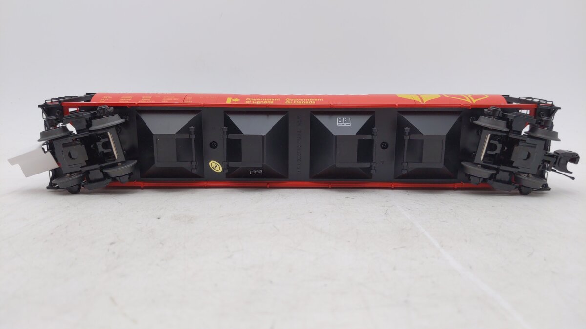 MTH 20-97923 O Canada Premier 100 Ton Hopper Car #111840