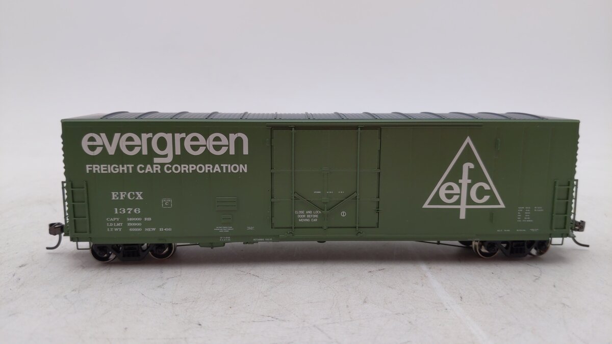 Athearn 88955 HO Scale Evergreen 50' P.C. & F. Plug Door Box Car #1376