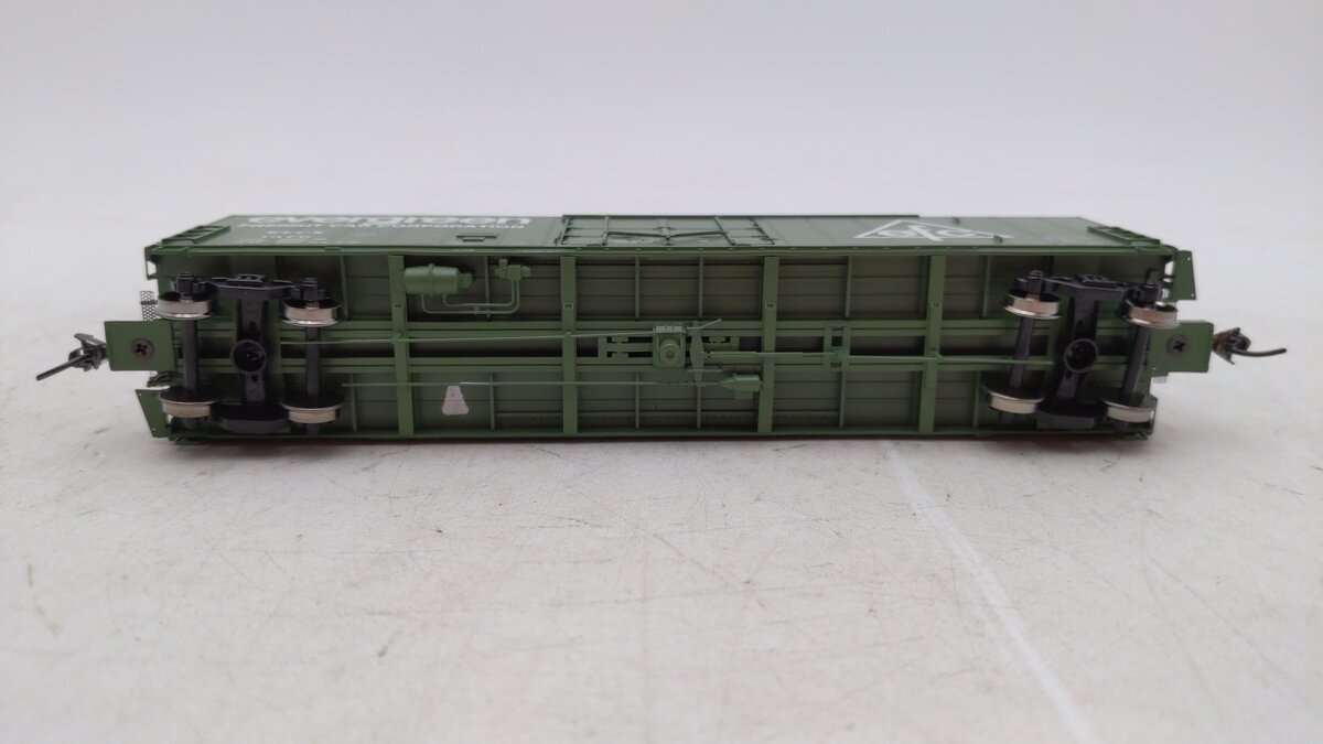 Athearn 88955 HO Scale Evergreen 50' P.C. & F. Plug Door Box Car #1376
