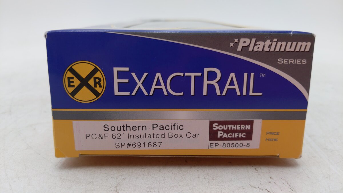 ExactRail EP-80500-8 HO Southern Pacific PC&F 62' Insulated Box Car #691687