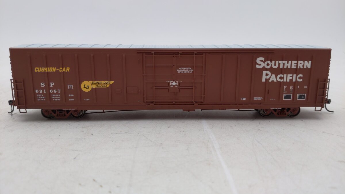 ExactRail EP-80500-8 HO Southern Pacific PC&F 62' Insulated Box Car #691687