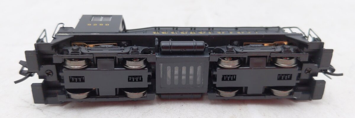 Broadway Limited 3867 N Pennsylvania EMD NW2 Diesel Locomotive Sound/DCC #9250