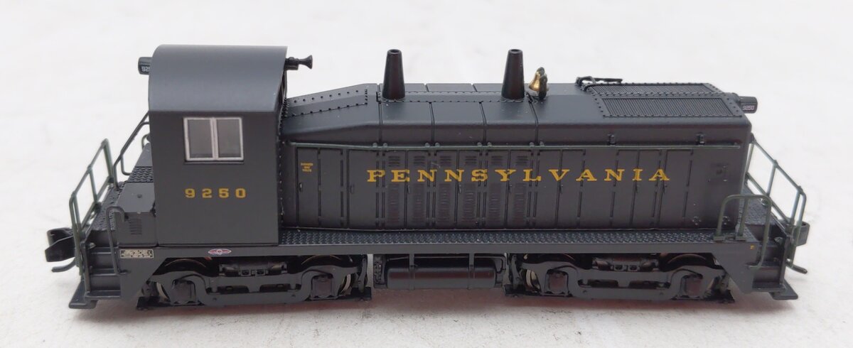 Broadway Limited 3867 N Pennsylvania EMD NW2 Diesel Locomotive Sound/DCC #9250