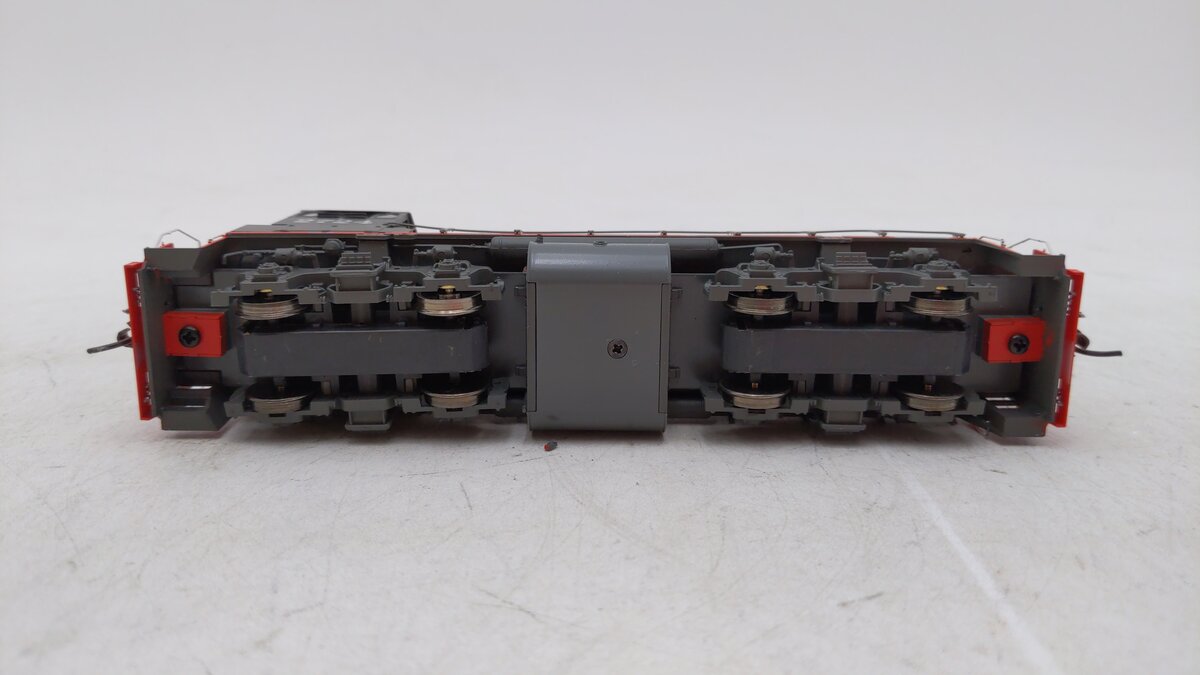 Athearn G66066 HO Scale Southern Pacific MP15AC Diesel Locomotive #2724 EX/Box