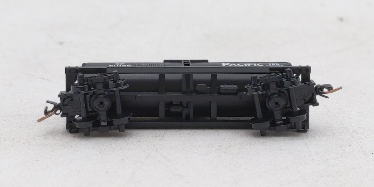 Micro-Trains 53000081 Z Southern Pacific 40' Single-Dome Tank Car #60166