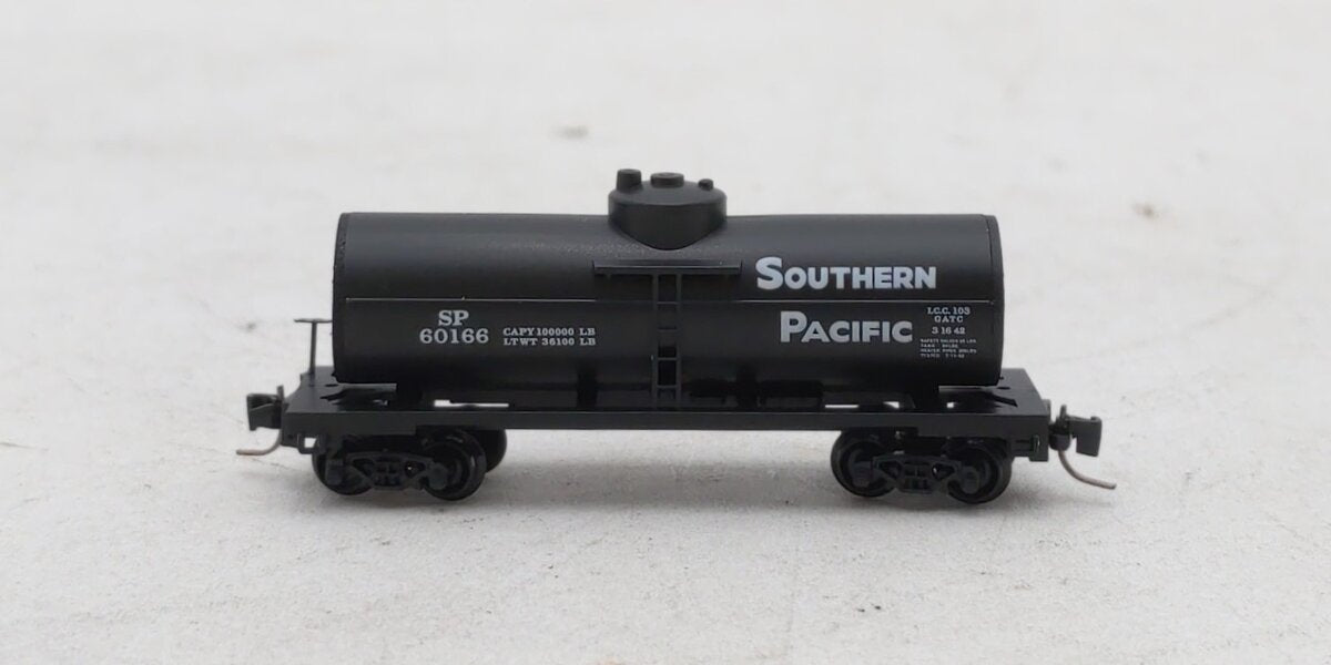 Micro-Trains 53000081 Z Southern Pacific 40' Single-Dome Tank Car #60166