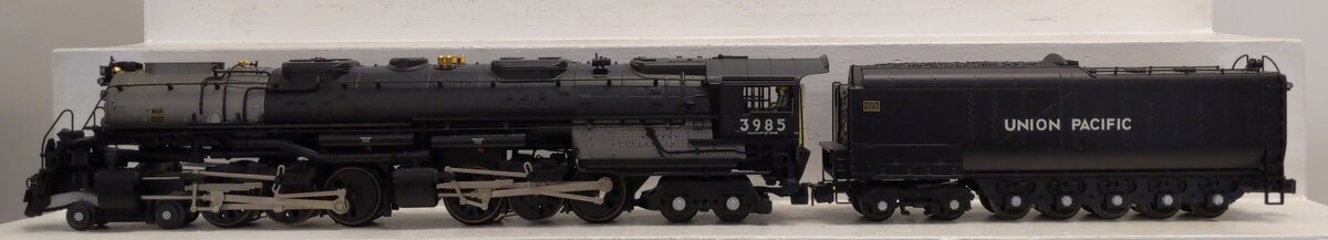 Lionel 6-28064 O Gauge UP 4-6-6-4 Challenger Steam Locomotive & Tender #3985 LN/Box