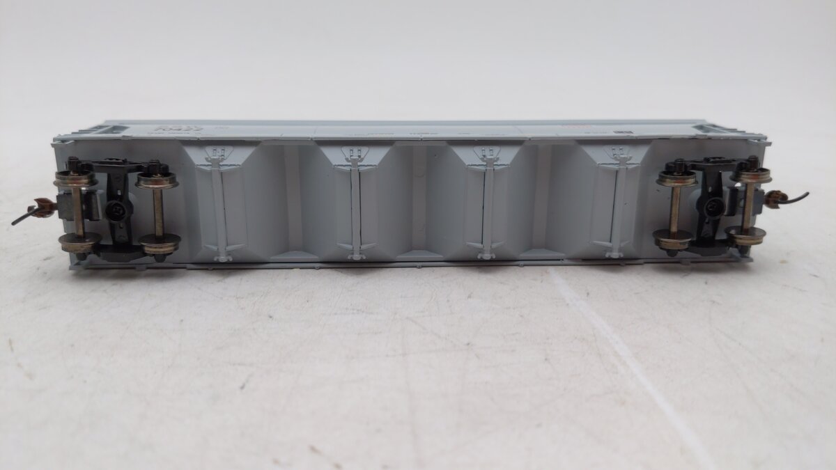 Roundhouse 15214 HO SSW/UP Logo ACF Centerflow Hopper #70422