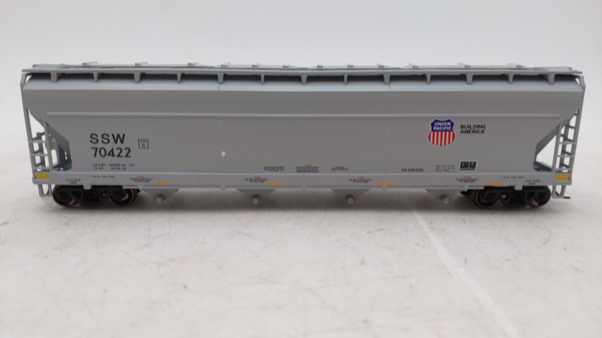 Roundhouse 15214 HO SSW/UP Logo ACF Centerflow Hopper #70422