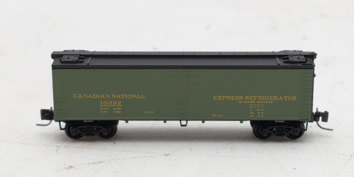 Micro Trains 51800412 Z Canadian National 40' Wood Reefer #10332