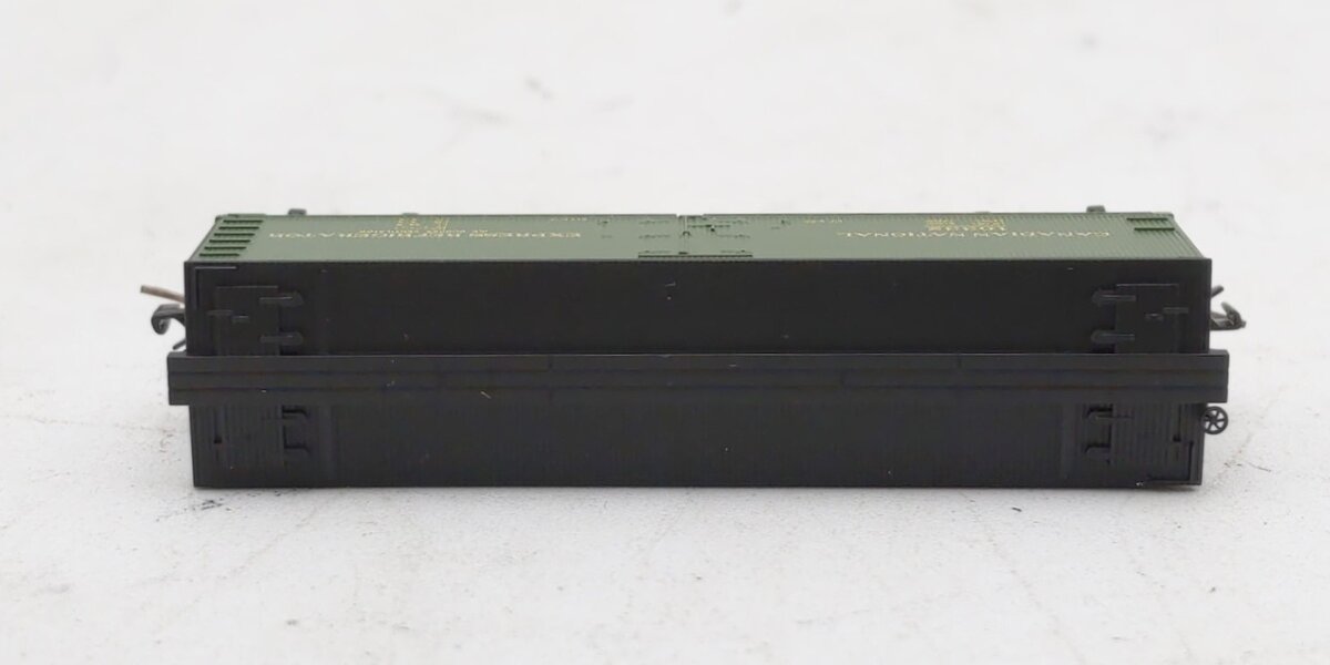 Micro Trains 51800412 Z Canadian National 40' Wood Reefer #10332