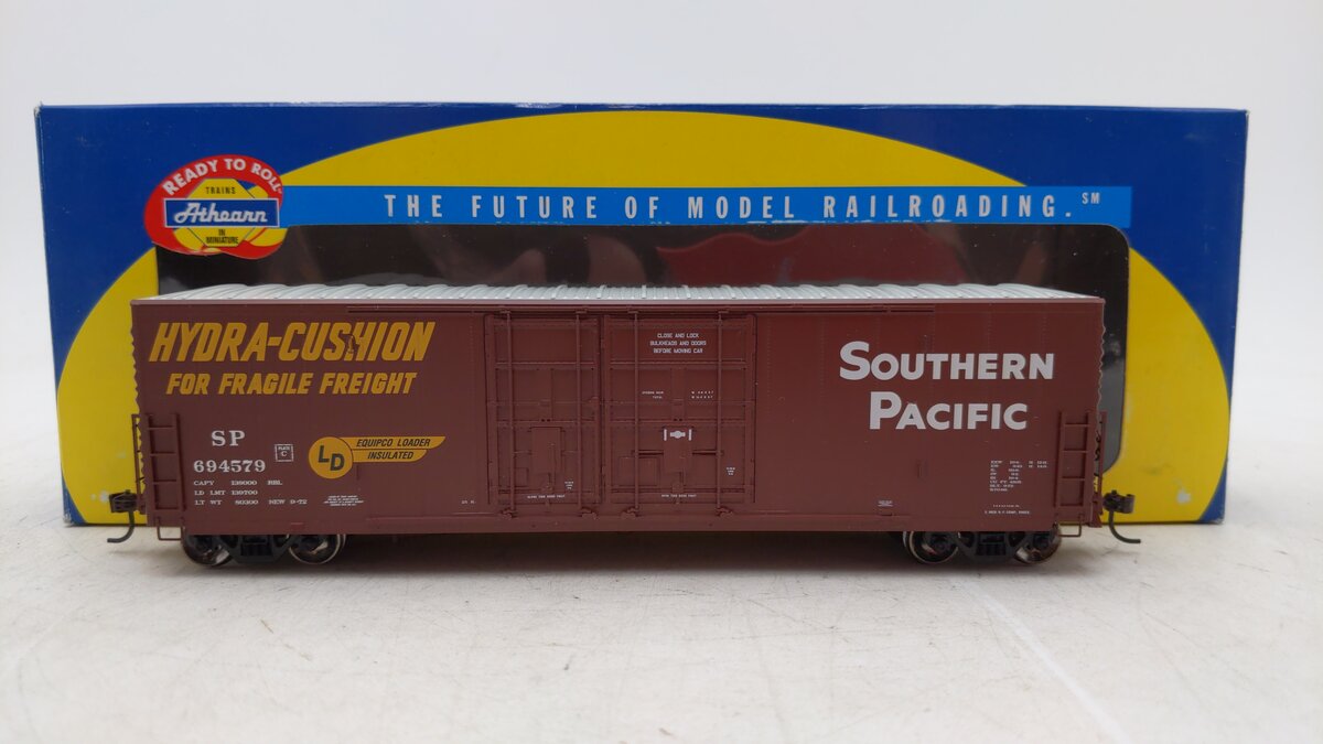 Athearn 89171 HO SP/Early 50' PC&F Plug Door Boxcar #694579