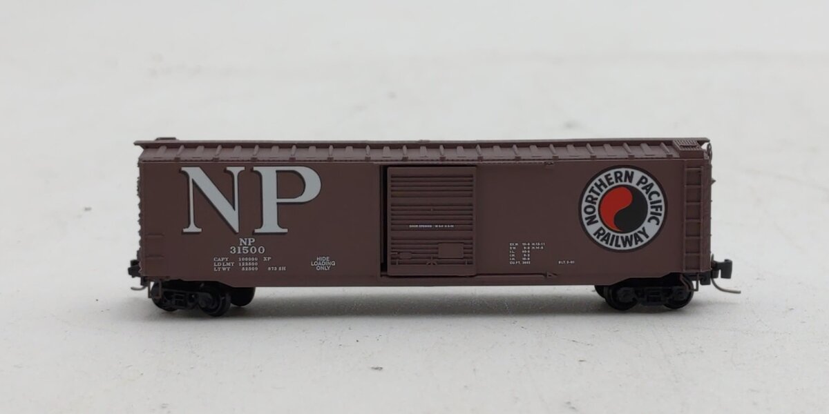 Micro Trains 50500351 Z Northern Pacific 50' Standard Single Door Box Car #31500
