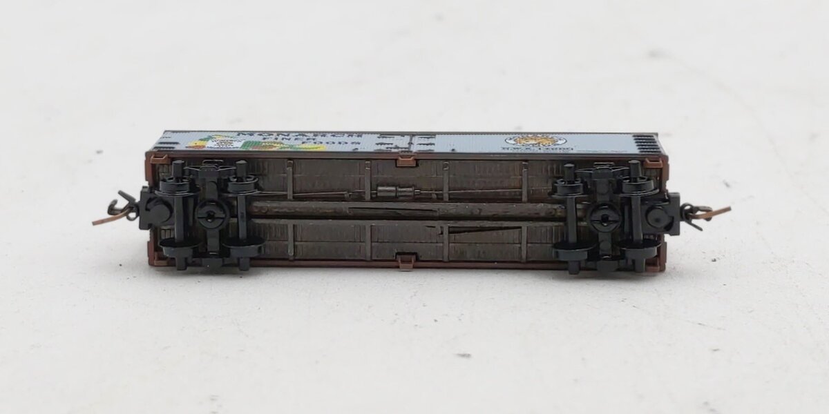 Micro-Trains 51800710 Z Monarch Finer 40' Double-Sheathed Wood Reefer #14290