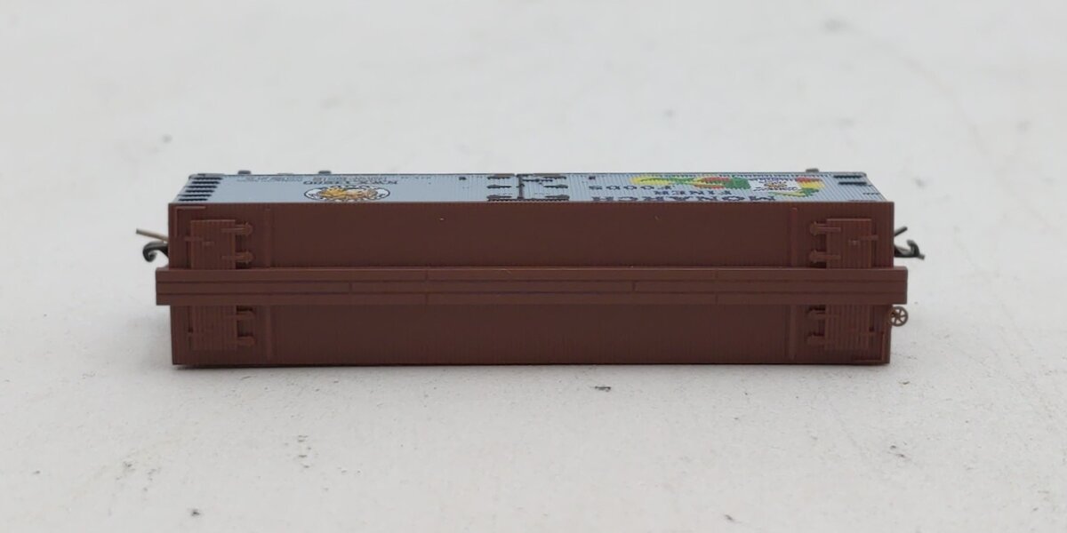 Micro-Trains 51800710 Z Monarch Finer 40' Double-Sheathed Wood Reefer #14290
