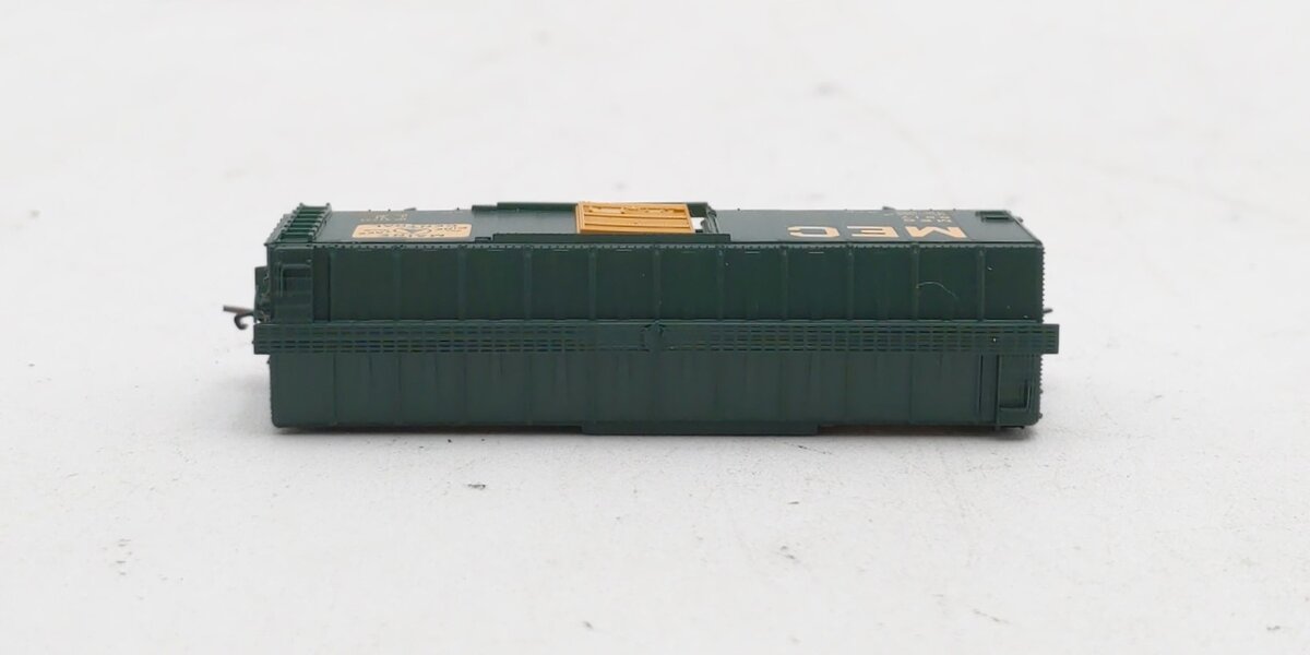 Micro Trains 50000922 Z MC 40' Standard Box Car with Single Door #8217