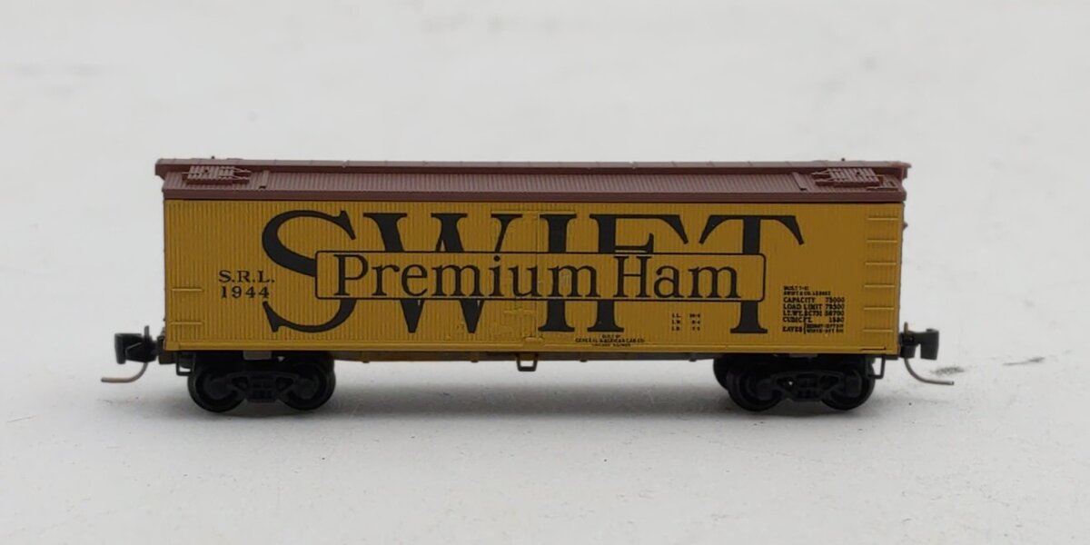 Micro-Trains 51800581 Z Swift Refrigerator Line 40’ Wood Reefer #1944