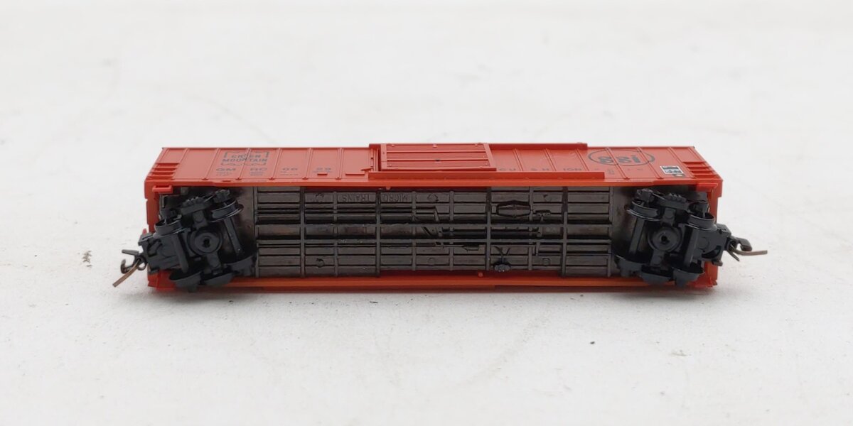 Micro Trains 51000380 Z Green Mountain 50' Rib Side Box Car #0629