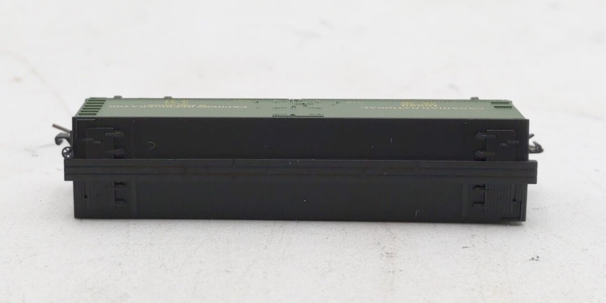 Micro Trains 51800411 Z Canadian National 40' Wood Reefer #10329