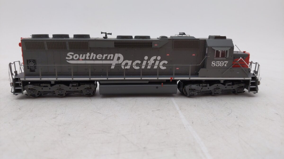 Athearn 65037 HO Southern Pacific SD45 Diesel Locomotive RTR #8597