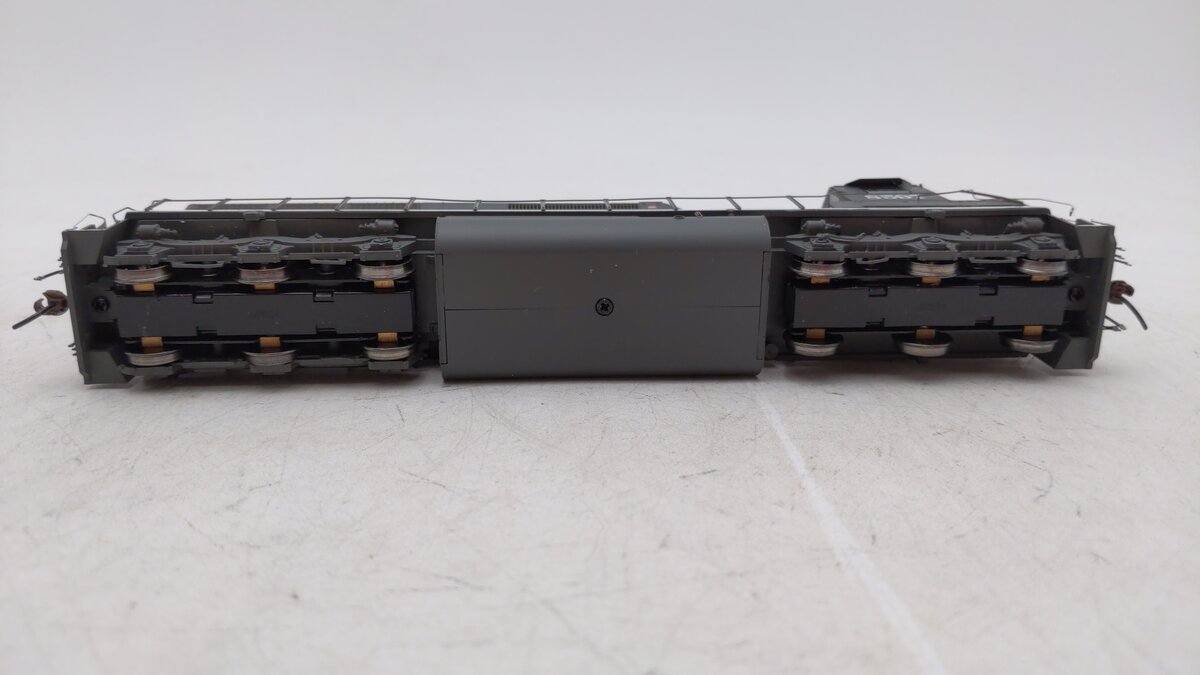 Athearn 65037 HO Southern Pacific SD45 Diesel Locomotive RTR #8597