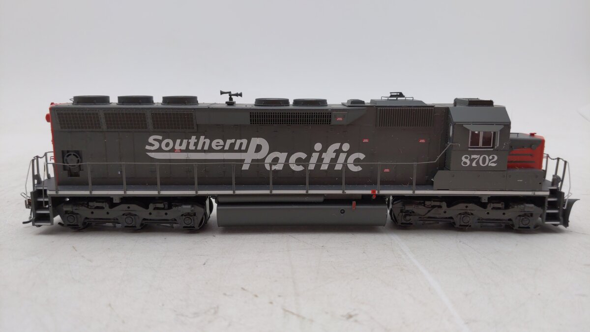 Athearn 65040 HO Southern Pacific EMD SD45 Diesel Locomotive #8702