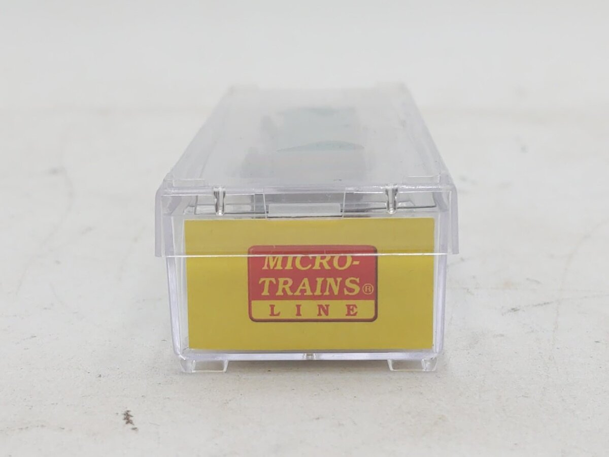 Micro-Trains 51800691 Z Oppenheimer Casing Co. 40' Wood Reefer Car #8024