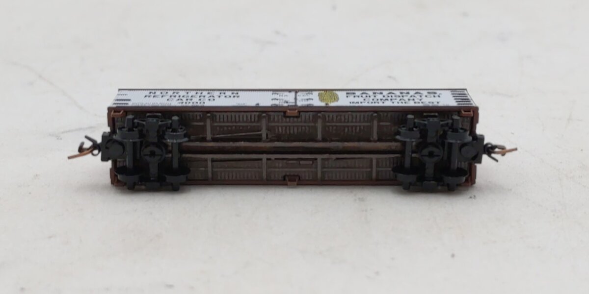 Micro-Trains 51800620 Z NRCC 40’ Double-Sheathed Wood Reefers #4000