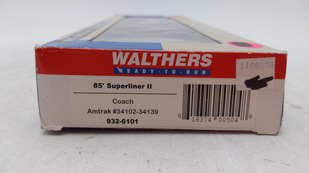 Walthers 932-6101 Amtrak 85' Superliner II Coach Car #34102-34139 EX/Box