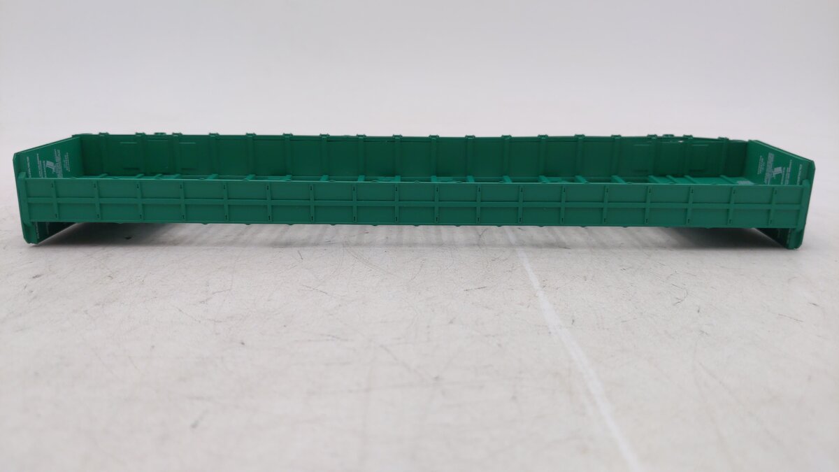 Walthers 910-4803 HO Scale Canadian Pacific 72' Centerbeam Flatcar #318308