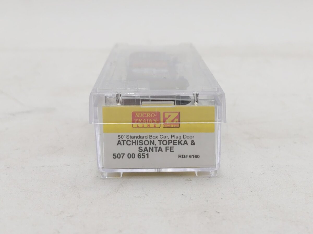 Micro Trains 50700651 Z ATSF 50' Standard Box Car with Plug Door #6160