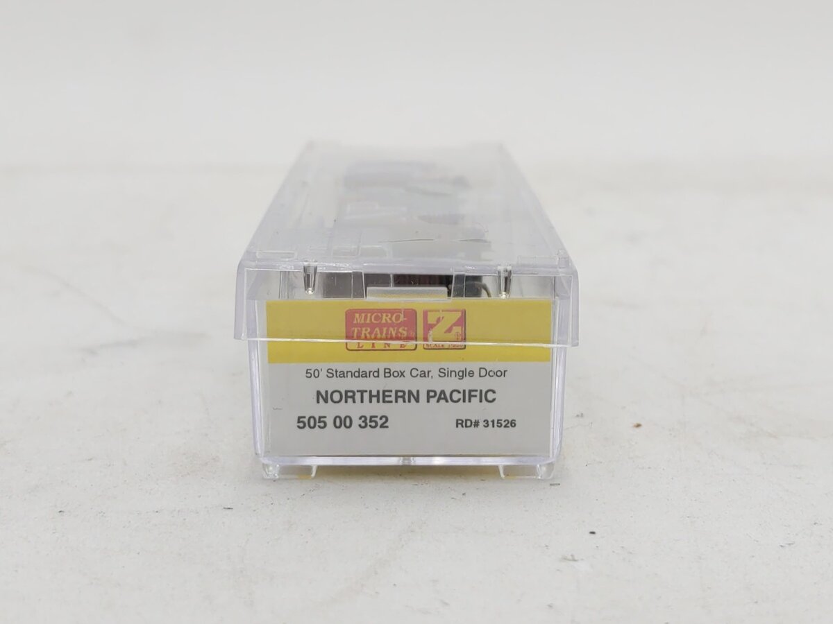Micro Trains 50500352 Z NP 50' Standard Box Car with Single Door #31526
