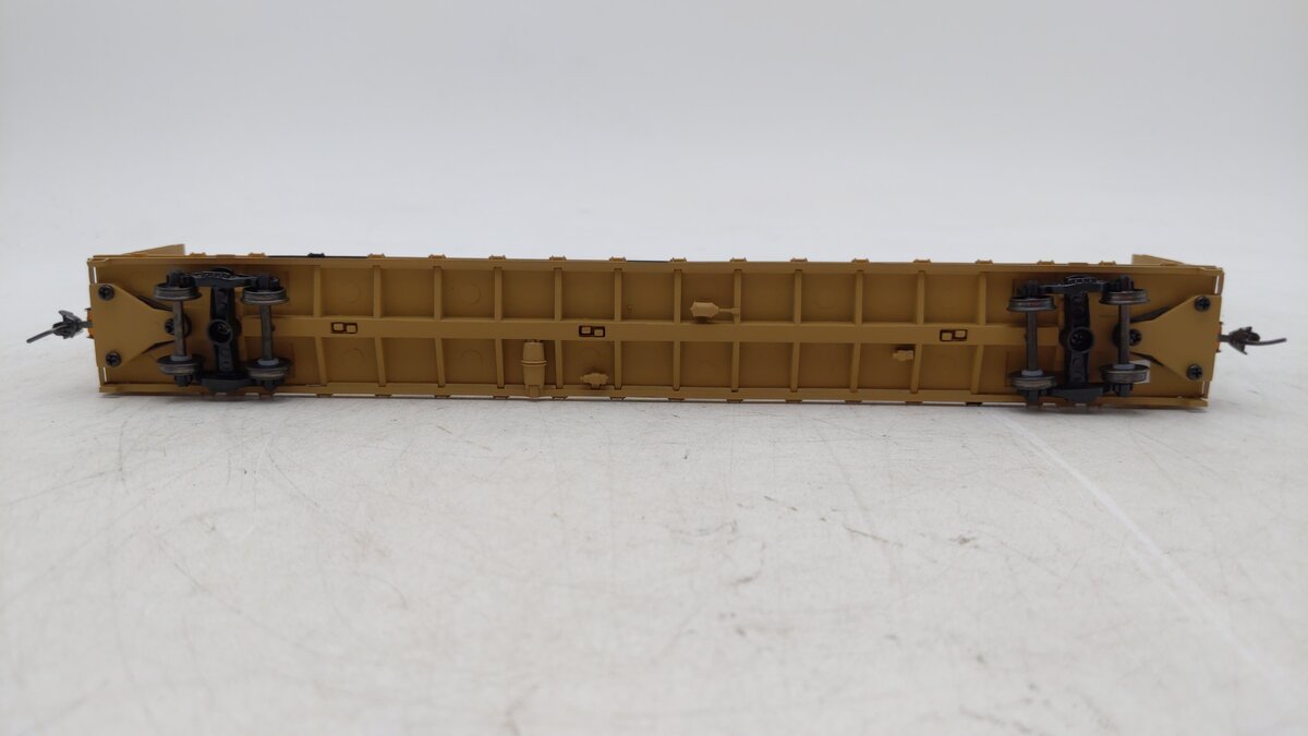 Walthers 932-4103 HO Scale TTX-Standard 72' Center Beam Single Flatcar