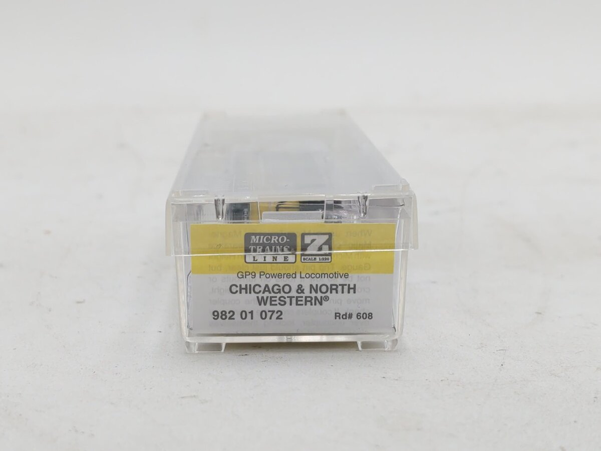 Micro-Trains 98201072 Z CNW EMD GP9 Powered Diesel Locomotive #608