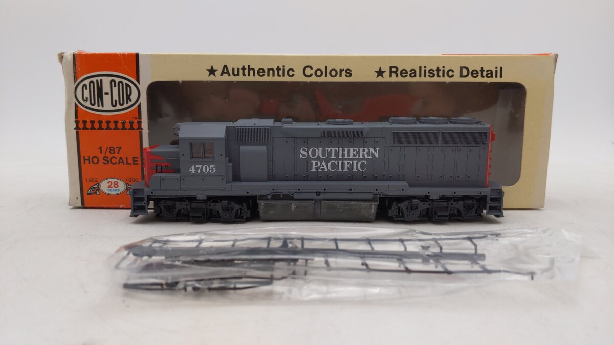 Con-Cor 0015-001009 HO Southern Pacific EMD GP-40 Diesel Locomotive #4705