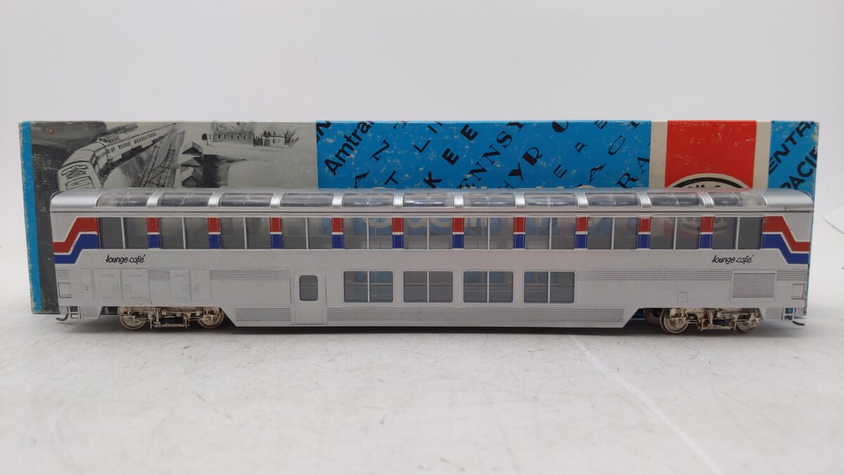 Con-Cor 841 HO Amtrak PhaseII 85' Streamlined Superliner Lounge/Cafe Double-Deck