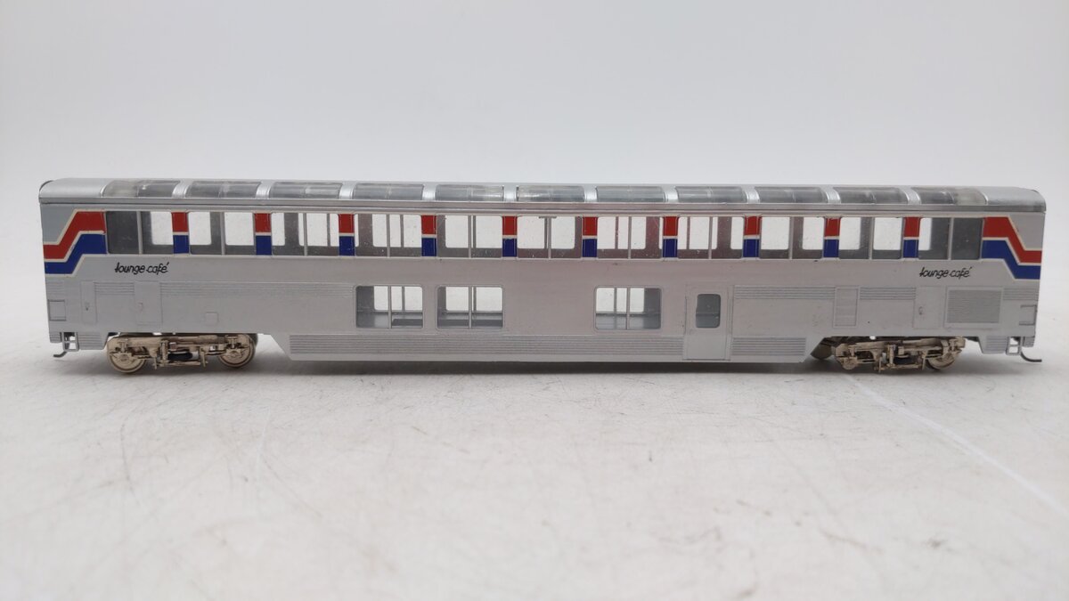 Con-Cor 841 HO Amtrak PhaseII 85' Streamlined Superliner Lounge/Cafe Double-Deck