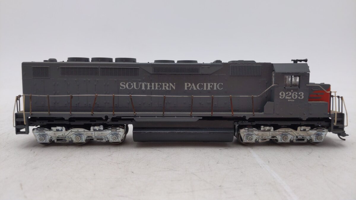 Athearn 4106 Southern Pacifc GP-40 Diesel Locomotive #9263 EX/Box