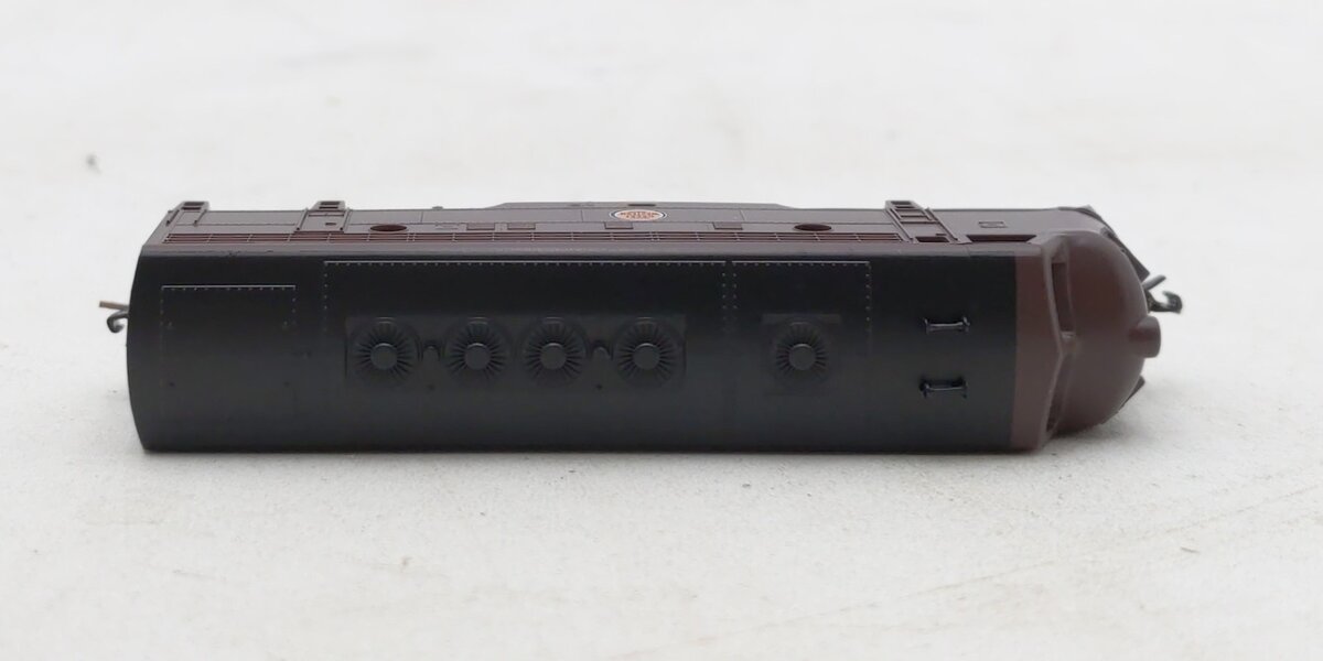 Micro-Trains 98001442 Z CGW EMD F7A Unit Powered Diesel Locomotive #155