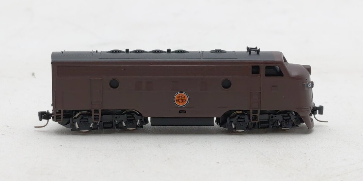 Micro-Trains 98001442 Z CGW EMD F7A Unit Powered Diesel Locomotive #155